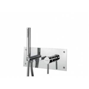 Смеситель настенный скрытого монтажа для душа Bugnatese Kobuk