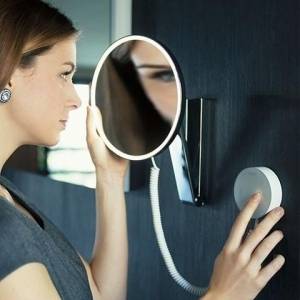 Косметическое зеркало настенное, c подсветкой Keuco iLook_move