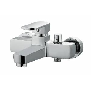 Смеситель однорычажный для ванны Tango Geneva 03 Смеситель однорычажный для ванны Tango Geneva 03